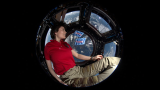 Why The Woman Who Just Set A New Space Endurance Record Is So Great
